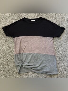 Locryz Women’s Colorblock Knot Front Short Sleeve Shirt Size M